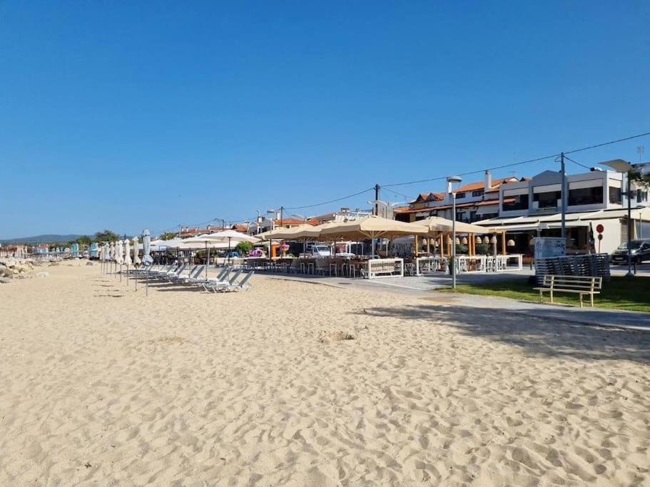 Our Home-Fully Renovated Apartments And Studios By The Sea Nikiti  Exterior photo