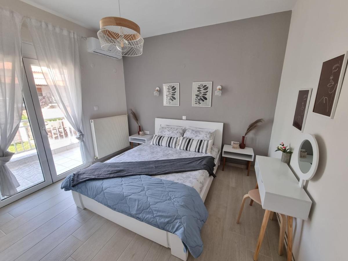 Our Home-Fully Renovated Apartments And Studios By The Sea Nikiti  Exterior photo