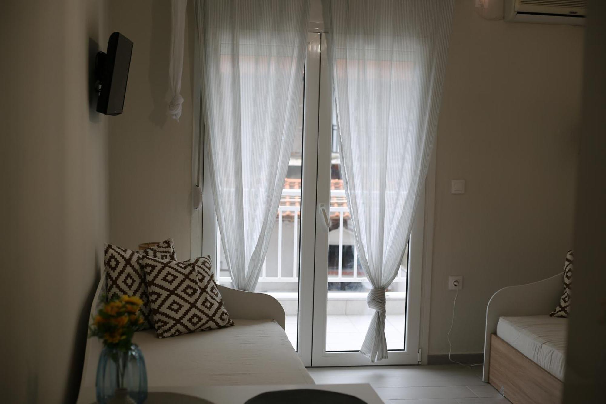 Our Home-Fully Renovated Apartments And Studios By The Sea Nikiti  Exterior photo